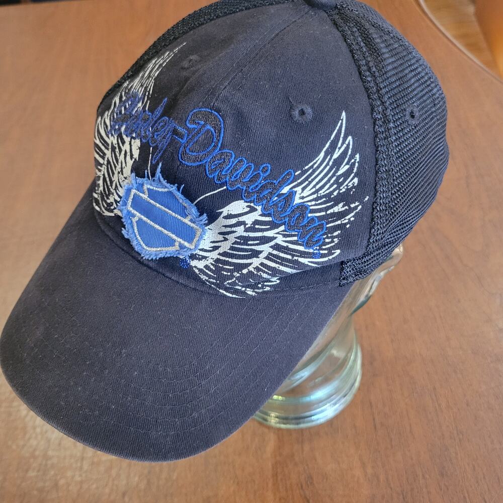 Harley-Davidson Men's Black Trucker Hat Blue Embroidered Winged Logo Mesh Cap
